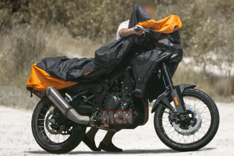 BMW F650GS yeni adventure motosiklet prototipi