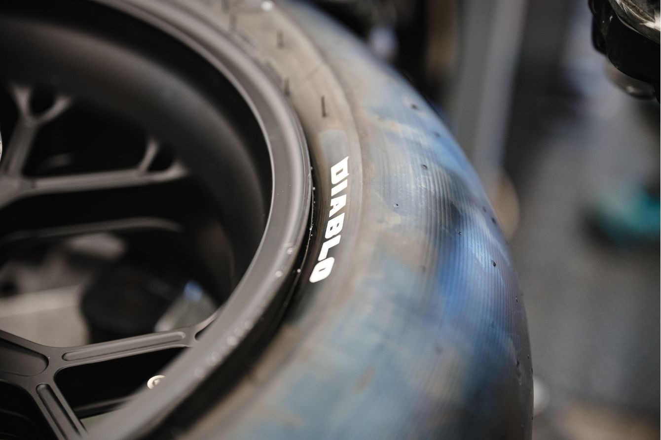 Pirelli Prototip Lastik
