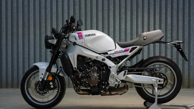 2027 Yamaha XSR900 Neon White